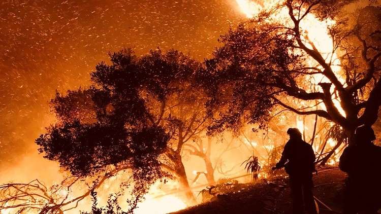 "توماس" يهدد سانتا باربارا 