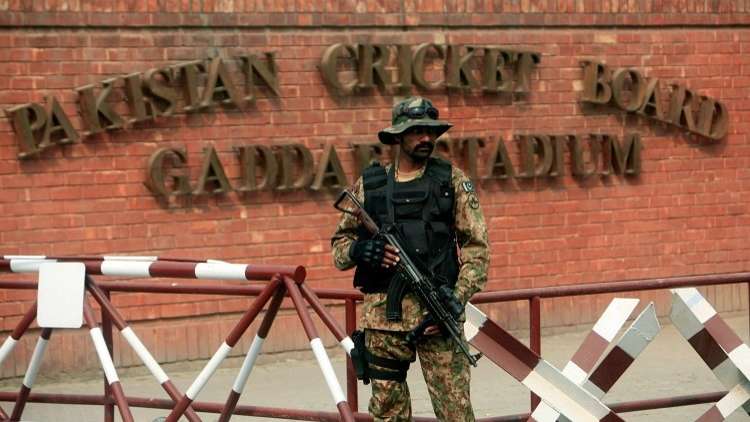 مقتل شرطيين بهجوم في باكستان قرب الحدود الأفغانية