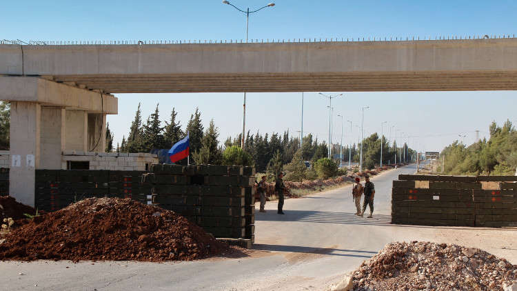 حميميم: عودة 336 نازحا إلى منازلهم في دير الزور وحلب وحمص