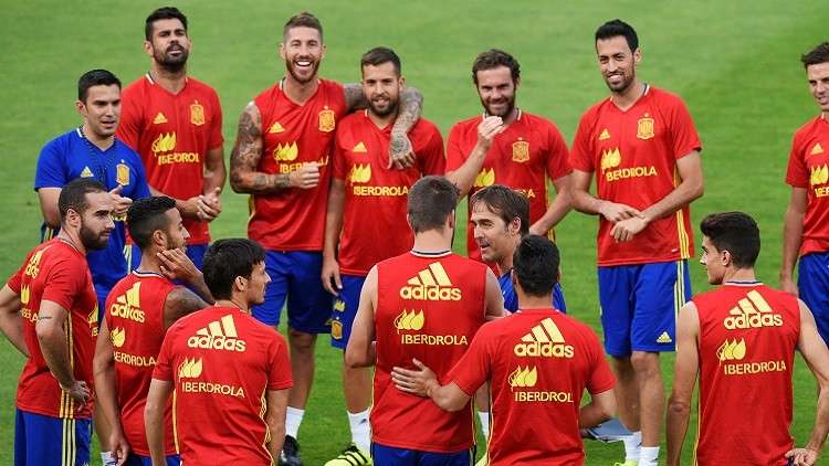 الاتحاد الإسباني يرد على مزاعم استبعاد "لاروخا" من المونديال