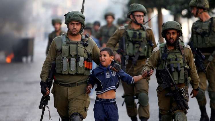 القوات الإسرائيلية تعتقل طفلا عمره 6 سنوات في مخيم الجلزون