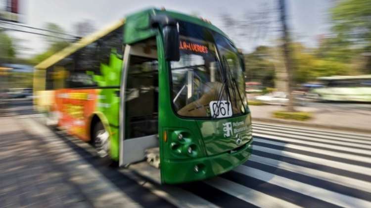 مصرع 11 سائحا بينهم أجانب في حادث حافلة بشرق المكسيك