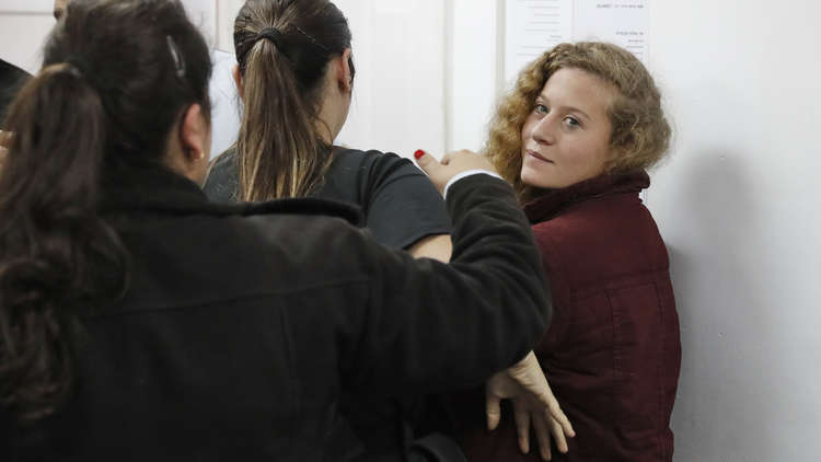 محامي مبارك يطلب الدفاع عن الطفلة الفلسطينية عهد