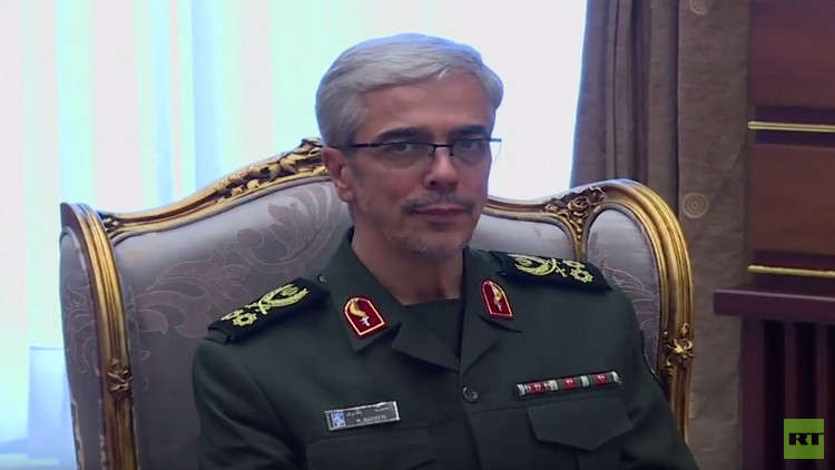 رئيس أركان الجيش الإيراني يهنئ نظراءه في العالم بميلاد المسيح