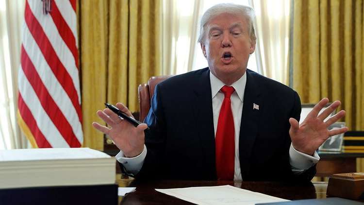 "نيويورك تايمز" تكشف عن تصريحات ترامب المهينة للمهاجرين