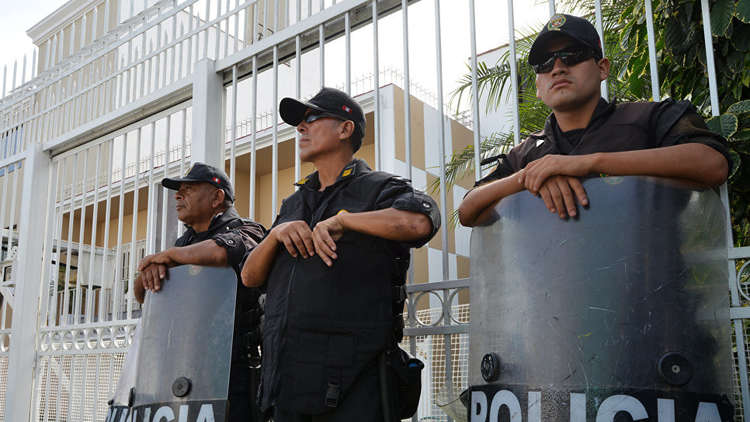 الشرطة تقمع احتجاجات حاشدة في بيرو  
