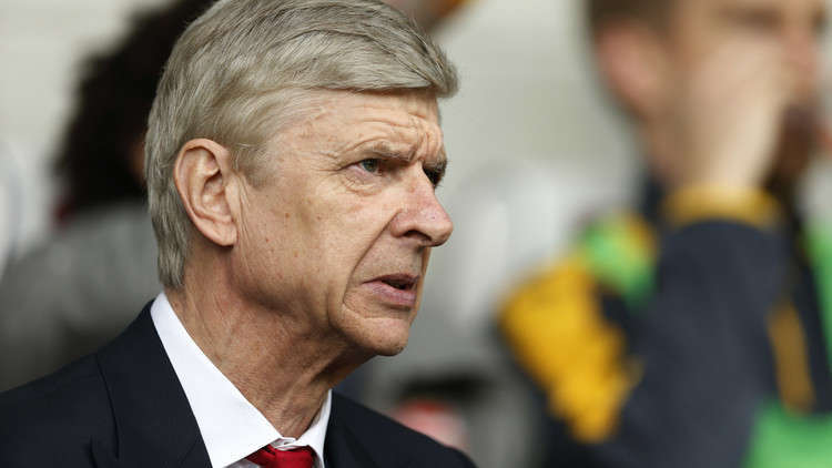 فينغر يعادل رقم فيرغوسون في "البريمير ليغ"