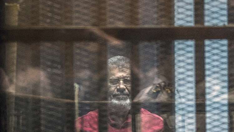 3 سنوات سجن لمرسي في قضية 