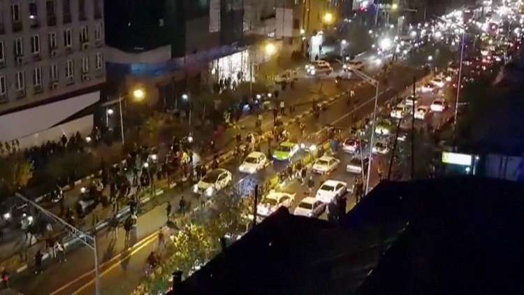 طهران تحمل الرياض وواشنطن ولندن مسؤولية الاحتجاجات