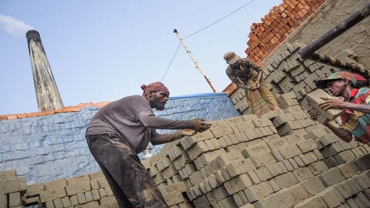 زيادة  كبيرة في عدد العاطلين عن العمل