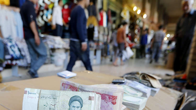 الدولار يحلّق في إيران
