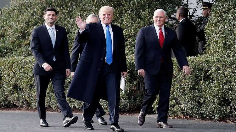 ترامب يحل لجنة مكلفة ببحث مزاعم تزوير الانتخابات