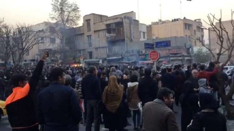 واشنطن: لا نريد ثورة في إيران