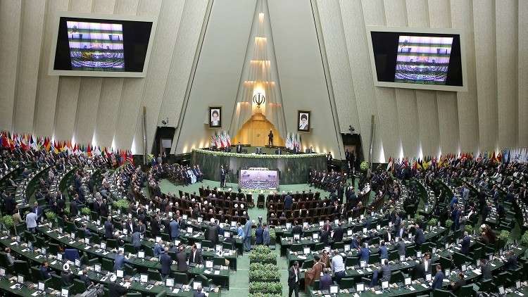 البرلمان الإيراني يناقش الاحتجاجات في البلاد