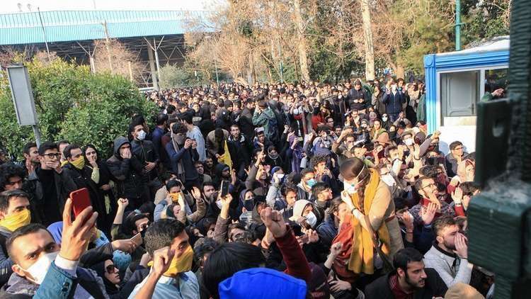 إيران.. الإفراج عن 70 من الموقوفين على خلفية الاحتجاجات الأخيرة 