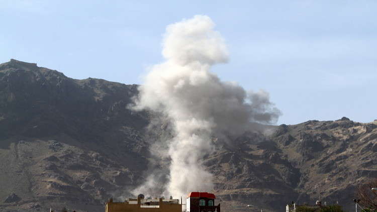 اليمن.. مقتل 10 مدنيين بغارة استهدفت سوقا شعبية في صعدة