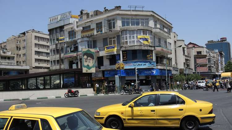 بانتظار موت آيات الله 