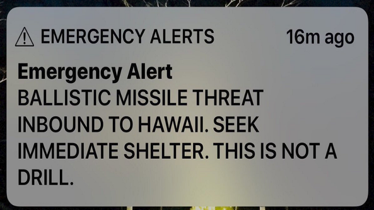 بعد إنذار خاطئ بهجوم باليستي على هاواي.. حاكم الولاية يكشف عن السبب!