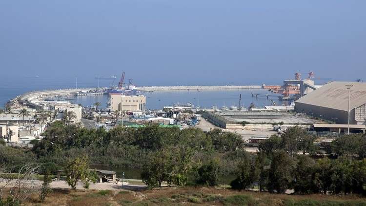 إسرائيل تعلن عن ضبط شحنة من البزات العسكرية كانت في طريقها إلى غزة