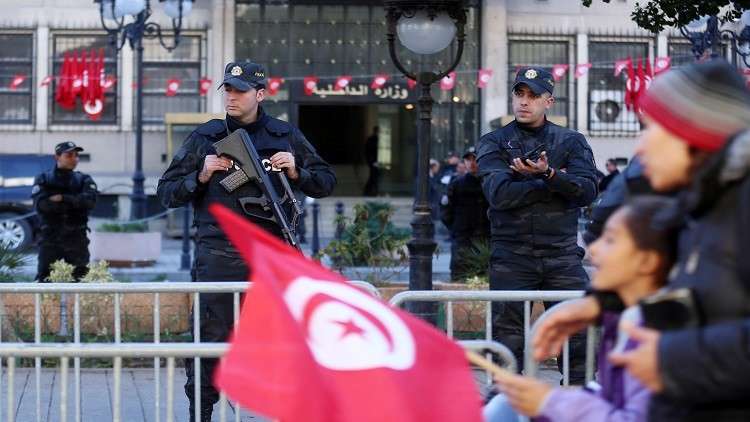 اعتقال 41 شخصا في تجدد الاحتجاجات في تونس  