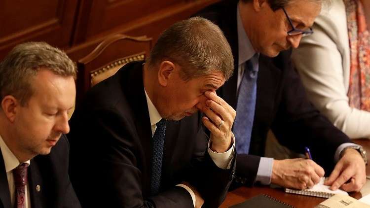 رفع الحصانة عن رئيس الحكومة التشيكية 