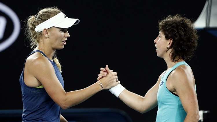 النجمة فوزنياكي تواصل زحفها نحو أول لقب كبير.. (فيديو)