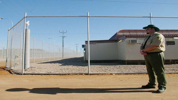 أستراليا ترسل عشرات اللاجئين من المعتقلات إلى الولايات المتحدة