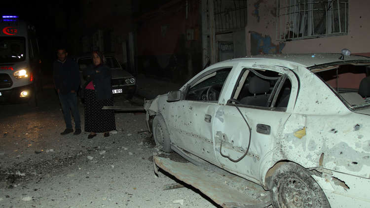 تبحث عن ماء وجهها