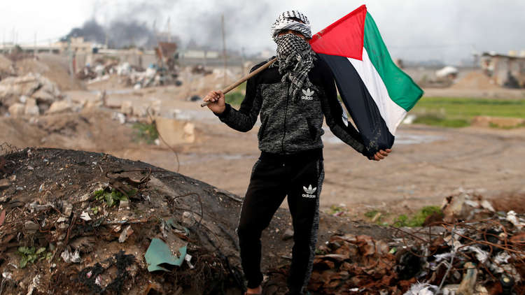 استطلاع: انخفاض التأييد لحل الدولتين في إسرائيل وفلسطين