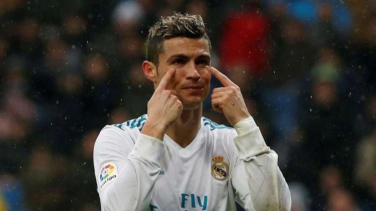 صديق الطفولة.. رونالدو يرغب في إنهاء مسيرته مع سبورتينغ لشبونة