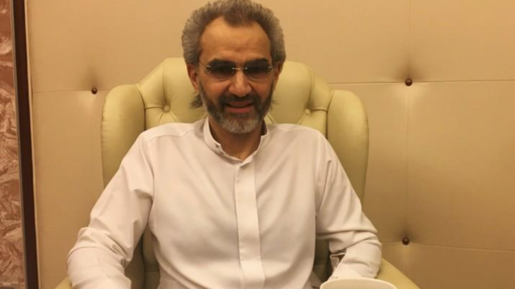 مسؤول سعودي يكشف ملابسات الإفراج عن الأمير الوليد بن طلال
