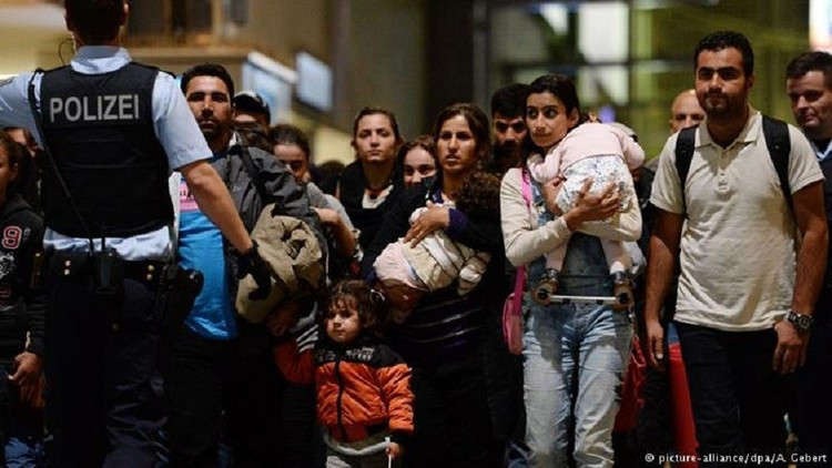 ألمانيا تكتفي بحصتها من لاجئي مخيمات إيطاليا واليونان