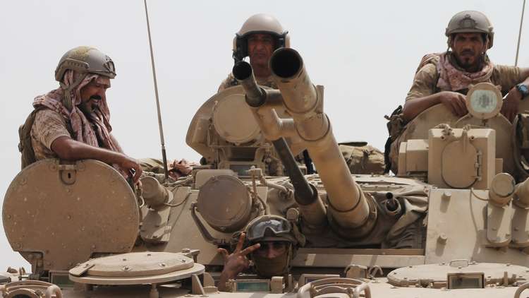 التحالف العربي يطالب الأطراف في عدن بالتهدئة والتركيز على الحوثيين