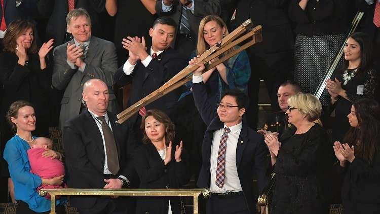 ترامب يستقبل كوريين شماليين هاربين من بلادهم في البيت الأبيض