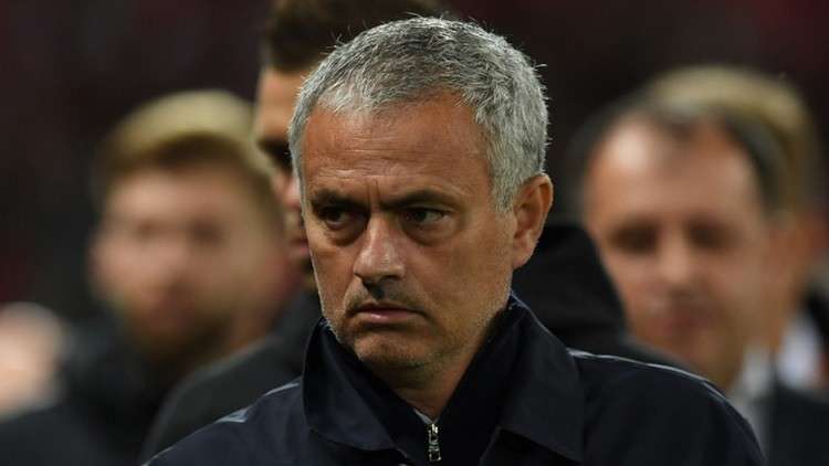 الدوري الإنجليزي.. مورينيو يعترف بخسارة المعركة مع سيتي