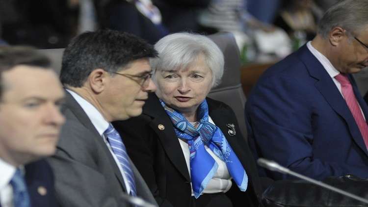 الاحتياطي الفدرالي يحذر من مخاطر على سوق الأسهم