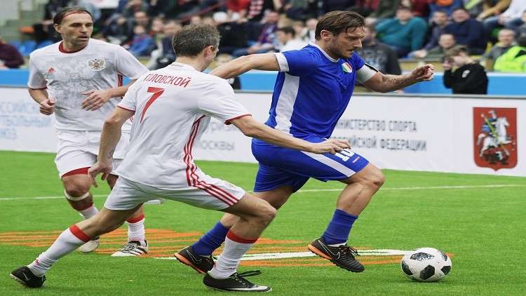 روسيا تتغلب على إيطاليا وتبلغ نهائي بطولة كأس الأساطير