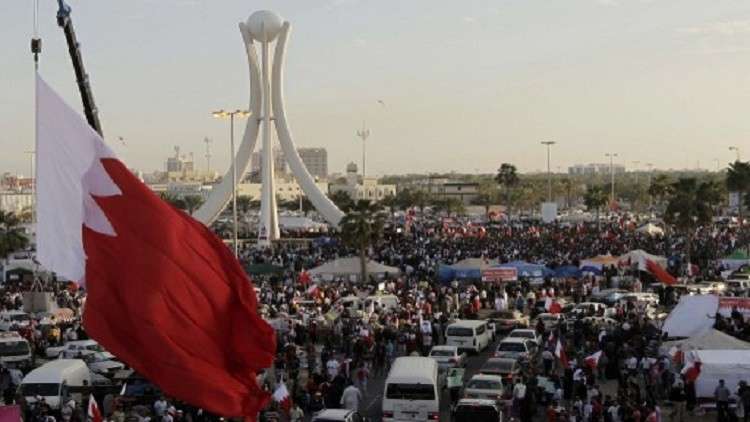 المنامة تجرد 8 بحرينيين من الجنسية وترحلهم إلى العراق