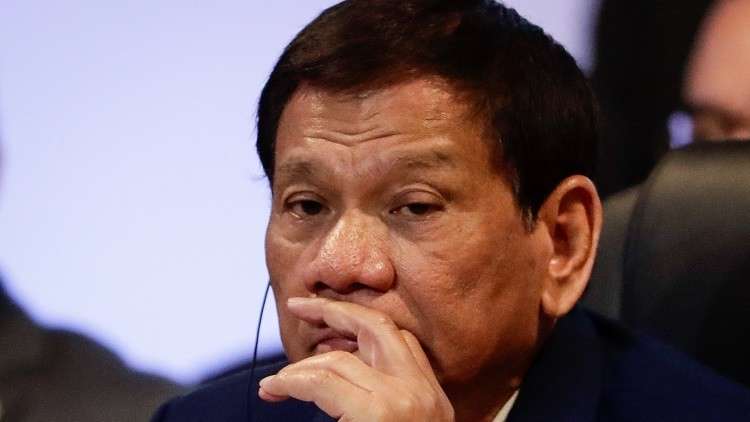الفلبين.. سيناتور يطالب بفتح تحقيق ضد دوتيرتي وابنته