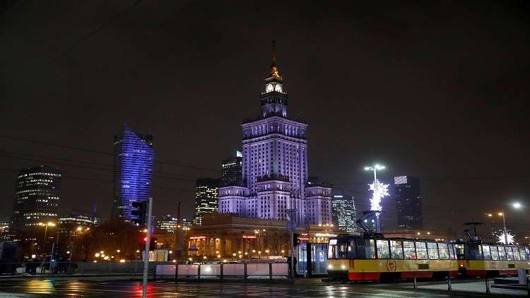 وزير دفاع أوكراني سابق يهدد باقتحام بولندا