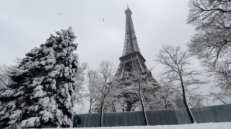 فرنسا تشجع شركاتها للعمل مع إيران رغم غموض مستقبل الاتفاق النووي