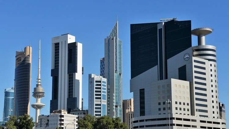 محكمة كويتية تطلق سراح مواطنة روسية وزميلها بكفالة تقدر بـ30 مليون دولار