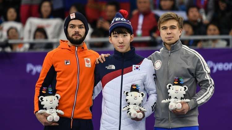 الروسي يليستراتوف يهدي بلاده الميدالية الأولمبية الأولى