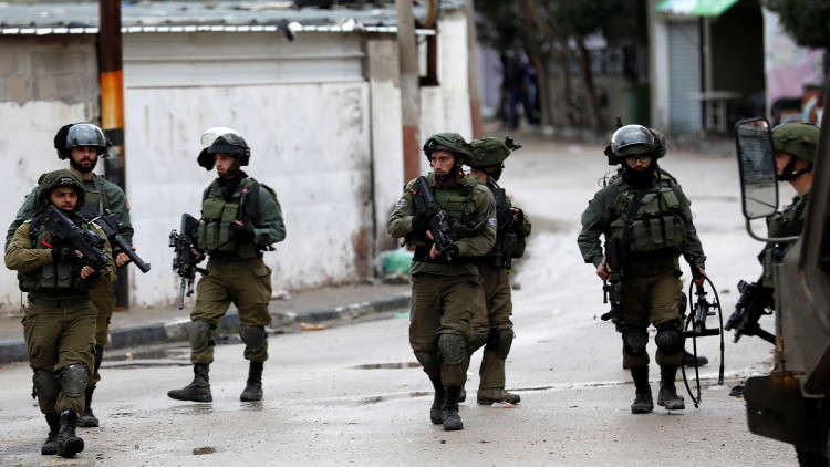 السلطة الفلسطينية تسلم جنديين إسرائيليين دخلا جنين