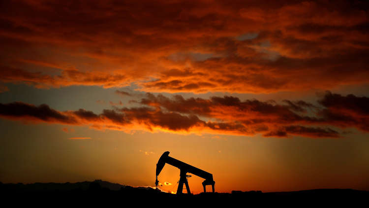 أسعار النفط تصعد مدعومة بتعافي أسواق الأسهم العالمية