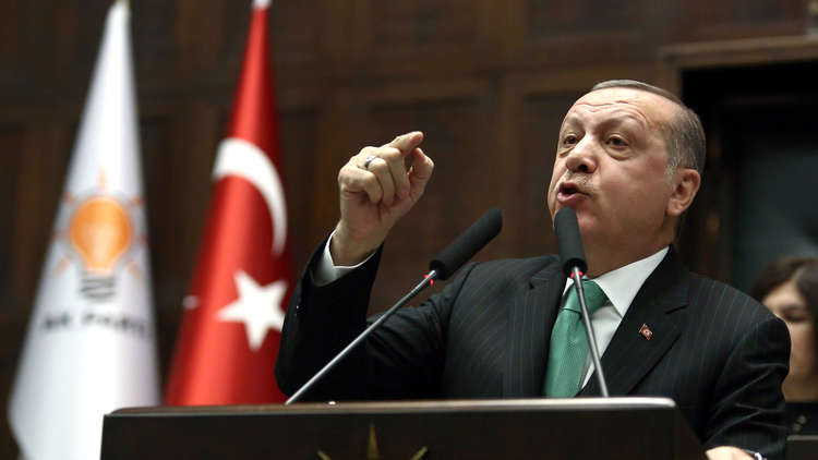 أردوغان يحذر شركات النفط والغاز الأجنبية