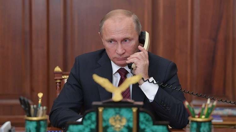 بوتين وبوروشينكو يبحثان هاتفيا تبادل الأسرى