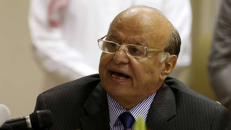 هادي يجري تغييرات واسعة في قيادات الجيش