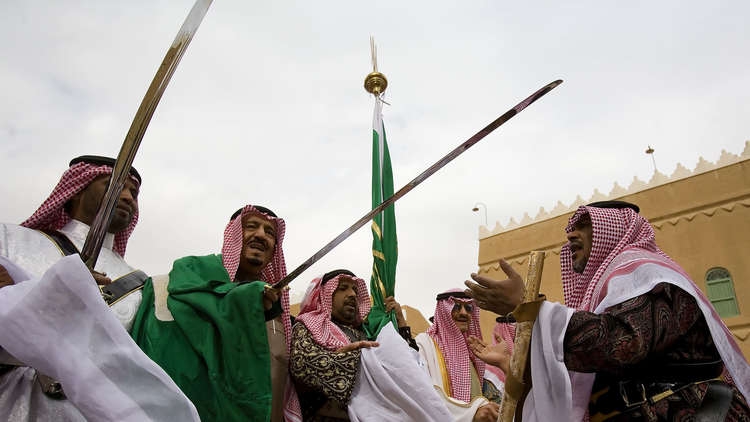 السعودية تزدهي اليوم بـ"عرضة" مليكها