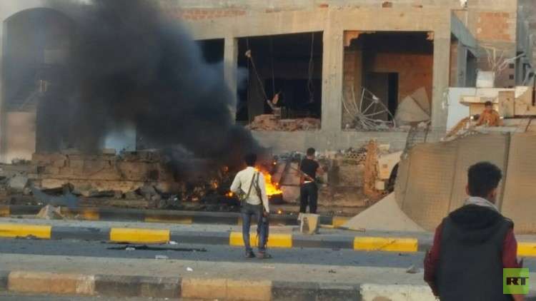 اليمن.. قتلى وجرحى بتفجير سيارة مفخخة استهدف معسكرا لقوات مكافحة الإرهاب بعدن